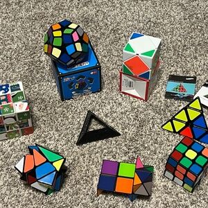 Puzzle/twisty cubes lot